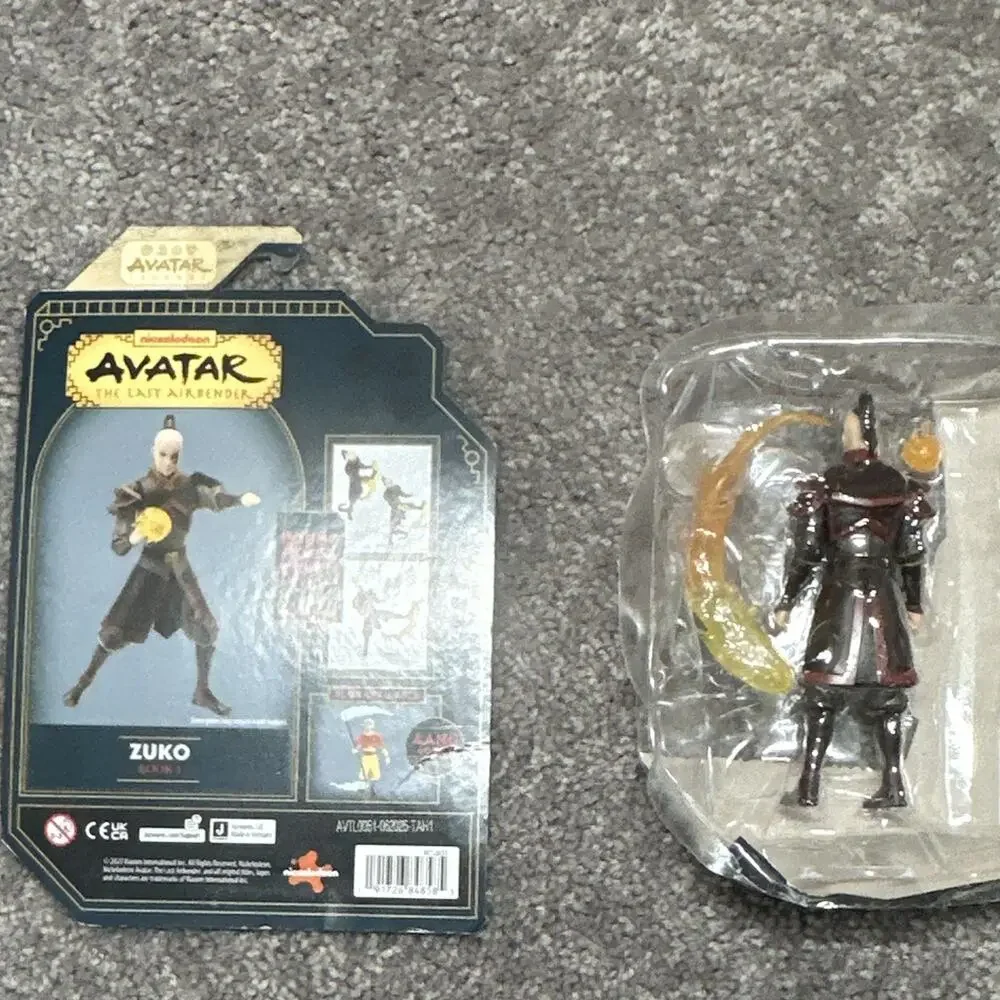 Jazwares Avatar: The Last Airbender Zuko Action Figure Kicking + Fire FX